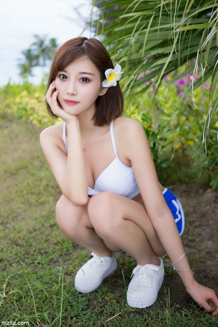 少女风情也迷人，人间水蜜桃杨晨晨媚骨天成摄人心魄(11)