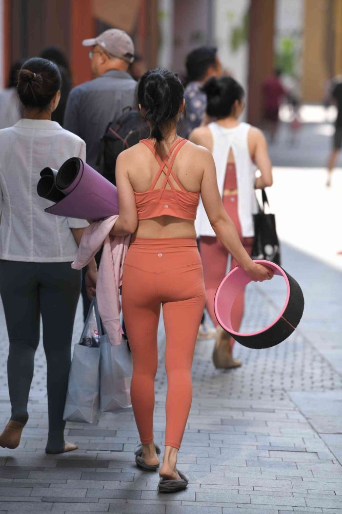 练瑜伽的姑娘【176P】04028-知图屋