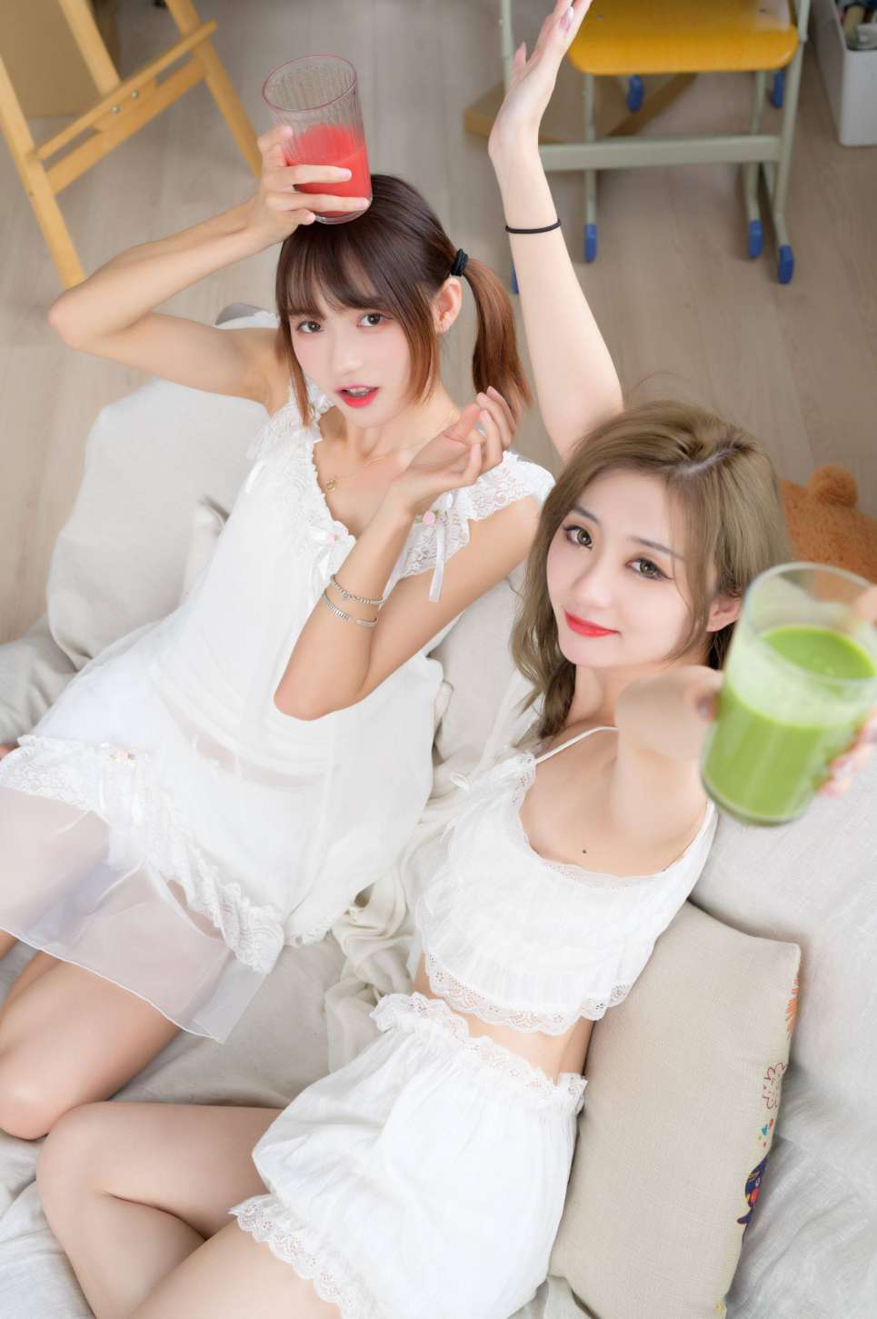 图片[3]-【免费】弹尤克里里的双马尾齐刘海女孩【35P】20024-知图屋