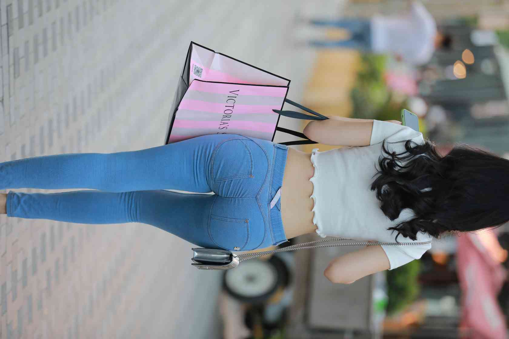 图片[2]-非常漂亮的紧身牛仔裤女孩【115P】04016-知图屋