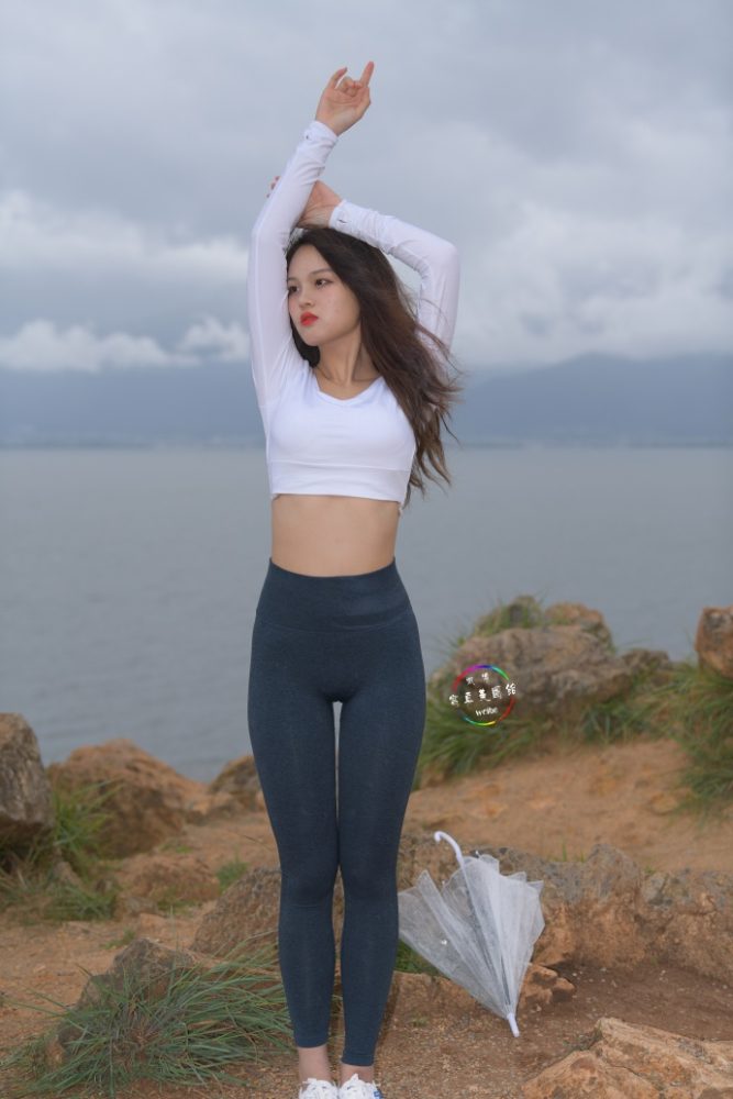 深蓝色瑜伽裤甜美女孩 J1320 514P2V-17.5GB-知图屋