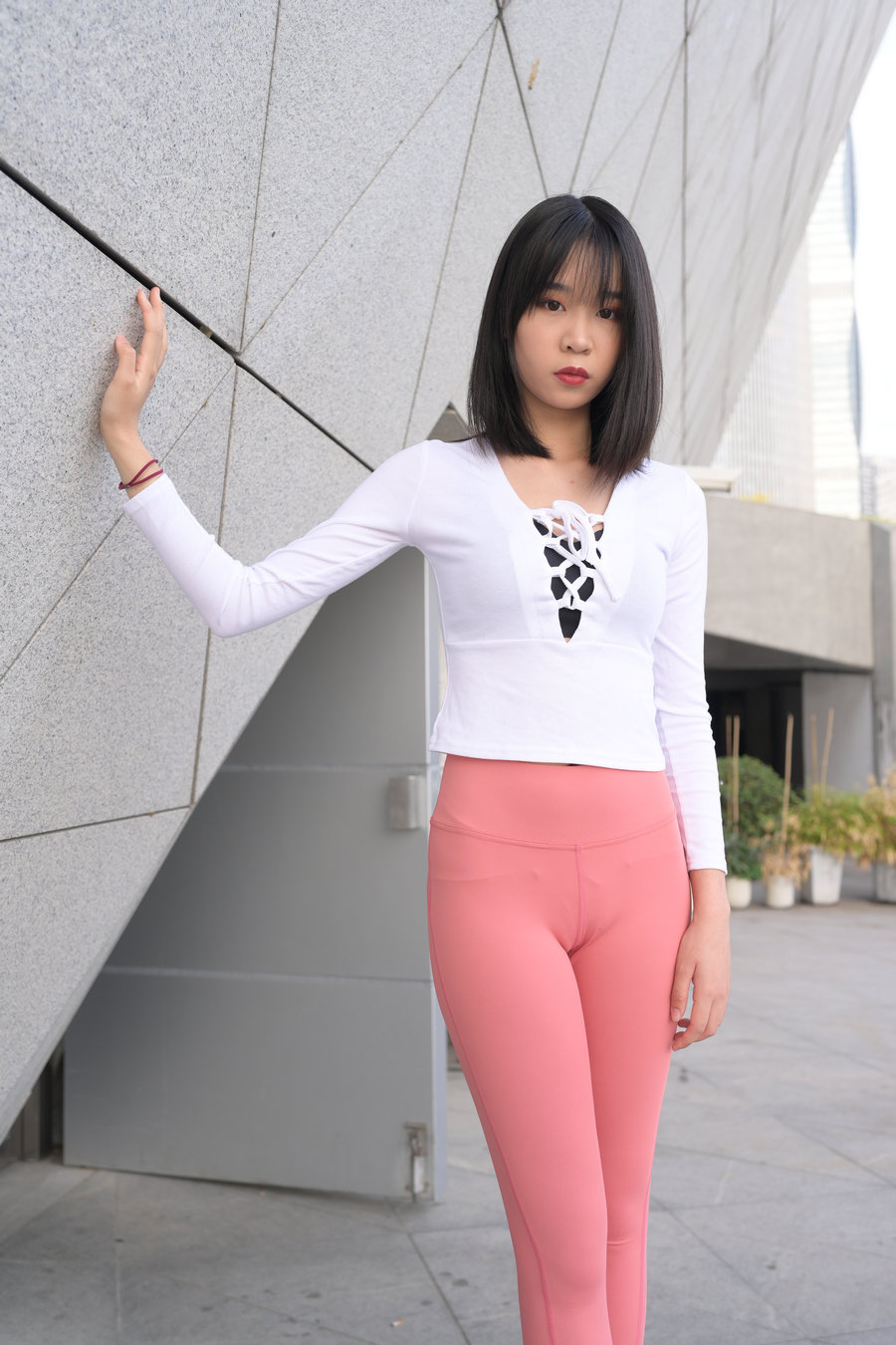 图片[3]-粉色瑜伽裤年轻女孩 J1311 417P17V-14.9GB-知图屋