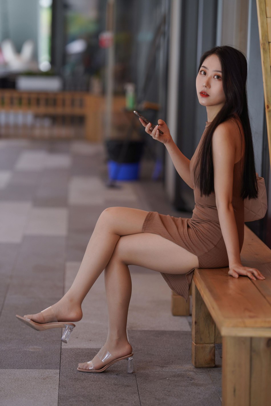 图片[5]-超有女人味的姑娘短裙逛街【400P】00049-知图屋