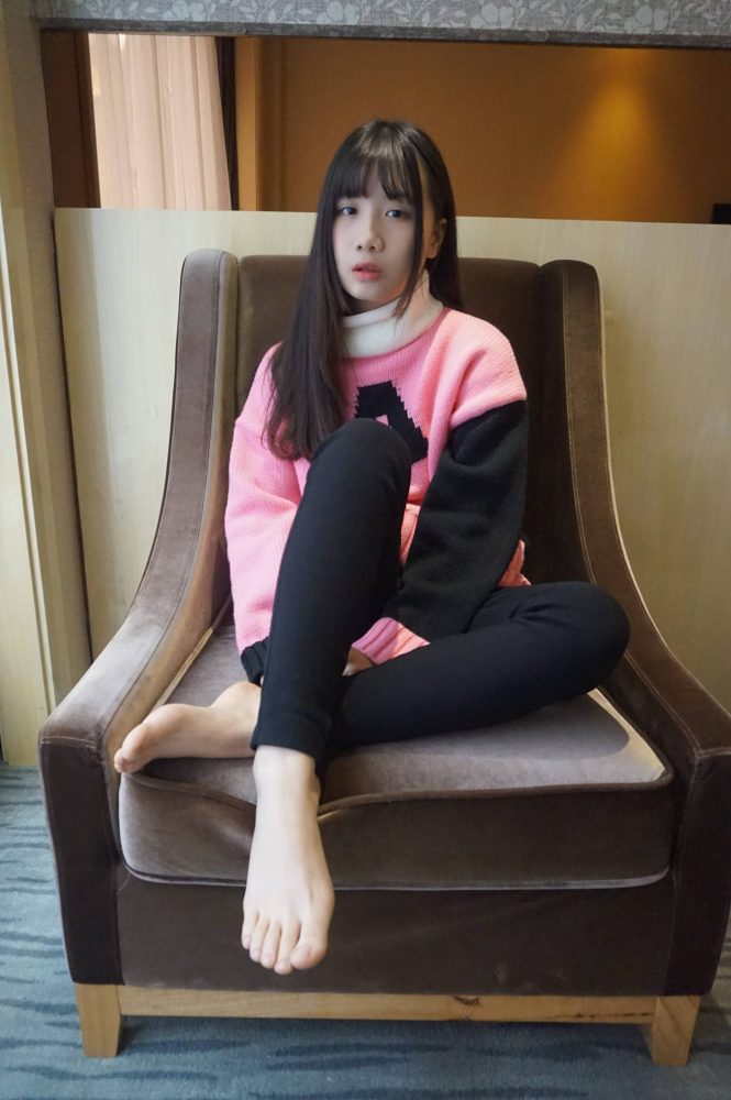 齐刘海的长发女孩【70P】20016-知图屋