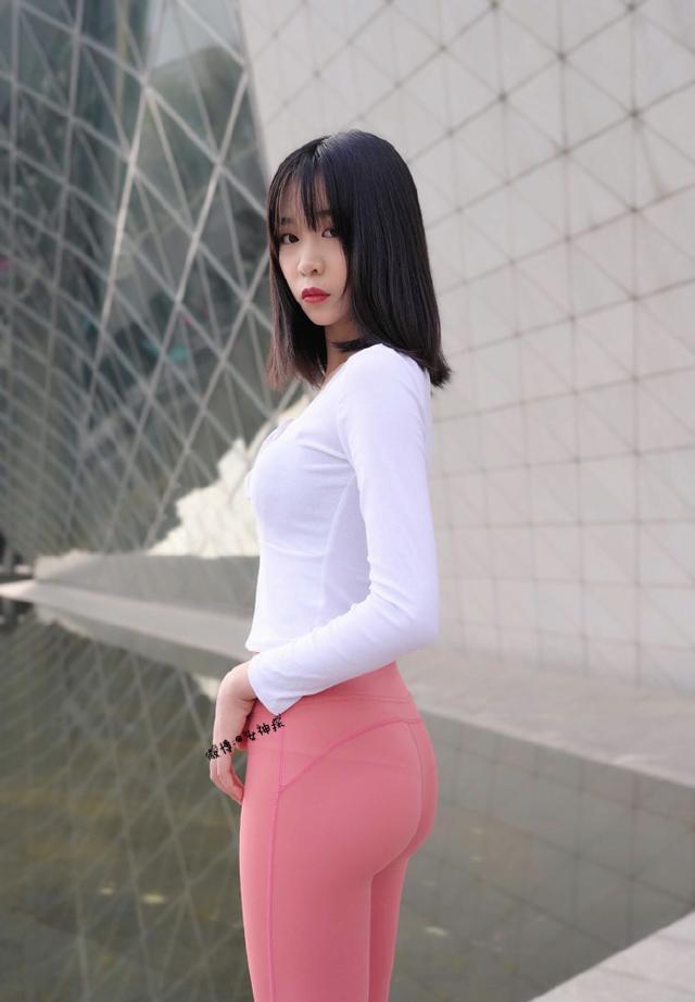 图片[4]-粉色瑜伽裤年轻女孩 J1311 417P17V-14.9GB-知图屋