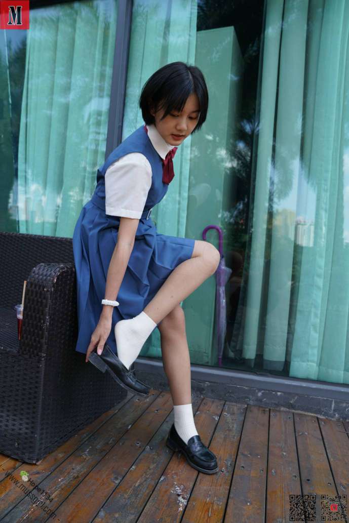图片[3]-一副学生模样的短发姑娘【112P】20023-知图屋