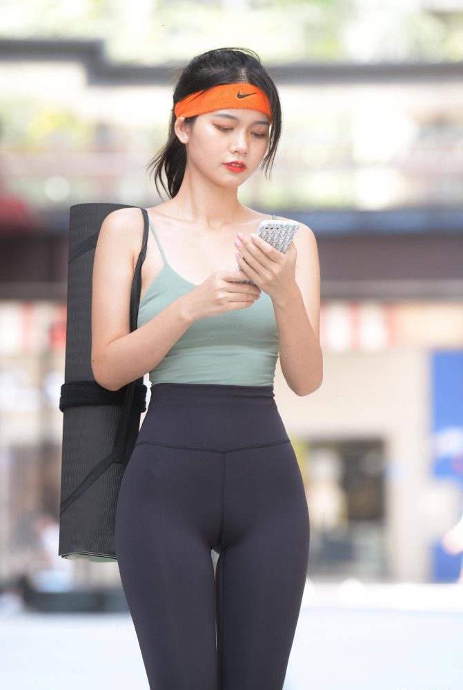 非常酷的瑜伽裤女孩 J1795 899P1V-29.1GB-知图屋