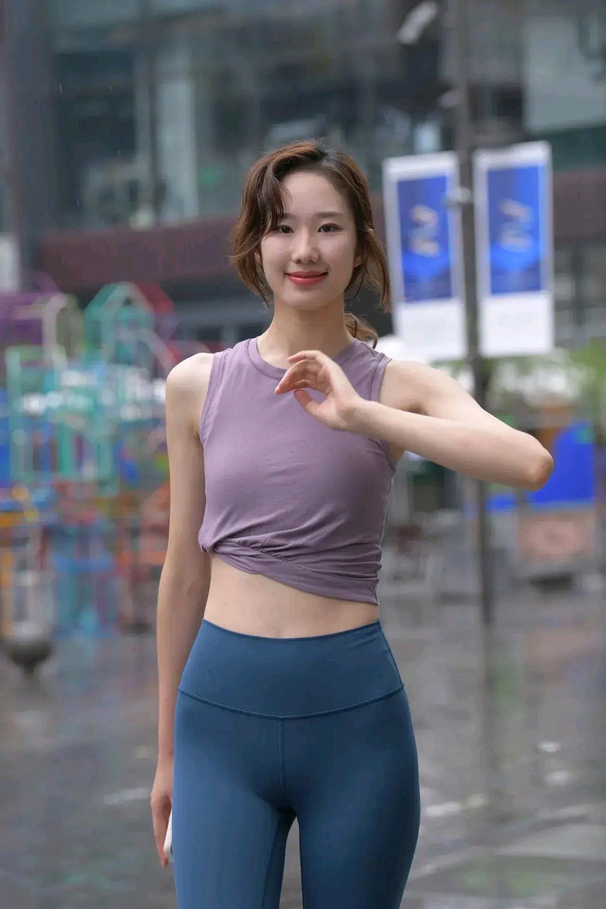 图片[2]-像刘亦菲的蓝色瑜伽裤姑娘J2234 552P1V-20.5GB-知图屋