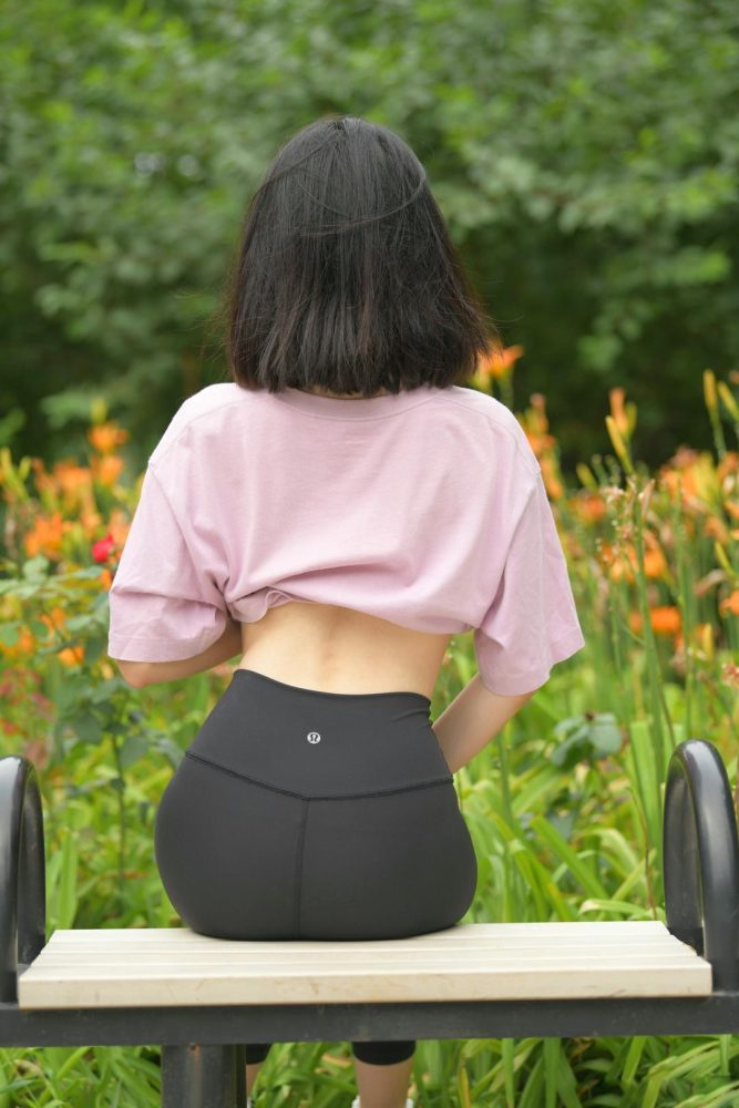 图片[2]-穿瑜伽裤打篮球的大三女孩J2198 463P1V-18.6GB-知图屋