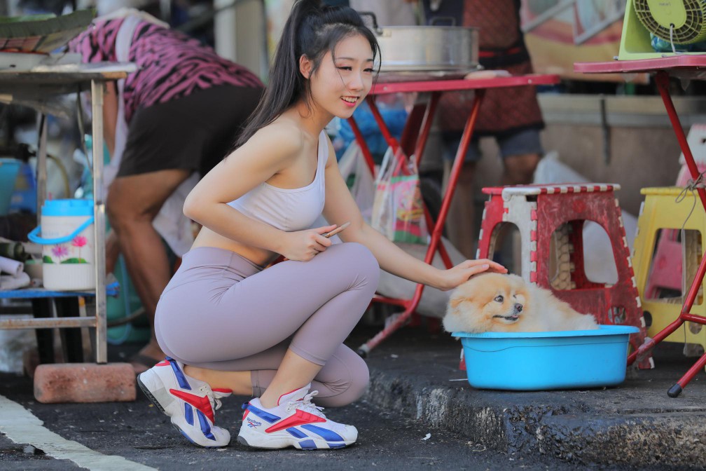 图片[3]-逛商场买东西的瑜伽裤老师【666P】00012-知图屋