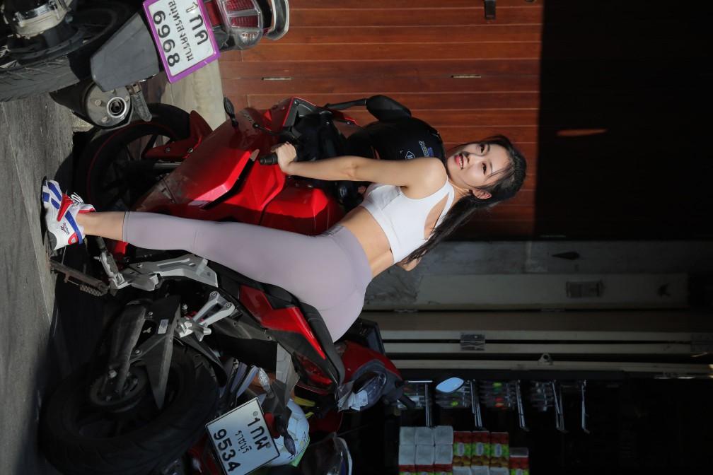 图片[5]-逛街的马尾辫瑜伽老师【556P】00016-知图屋