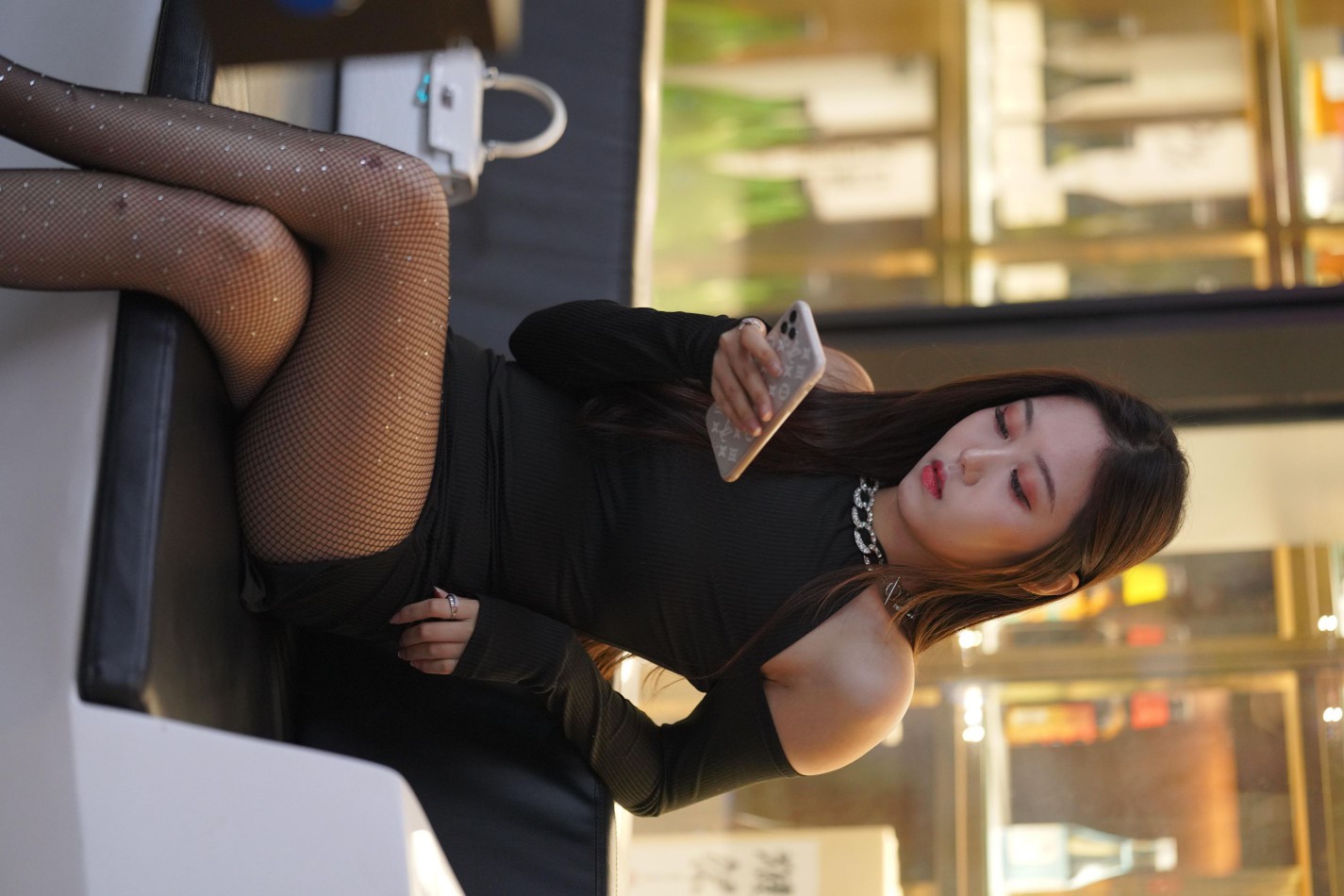 图片[5]-非常妩媚的网格丝袜女孩【186P】00037-知图屋