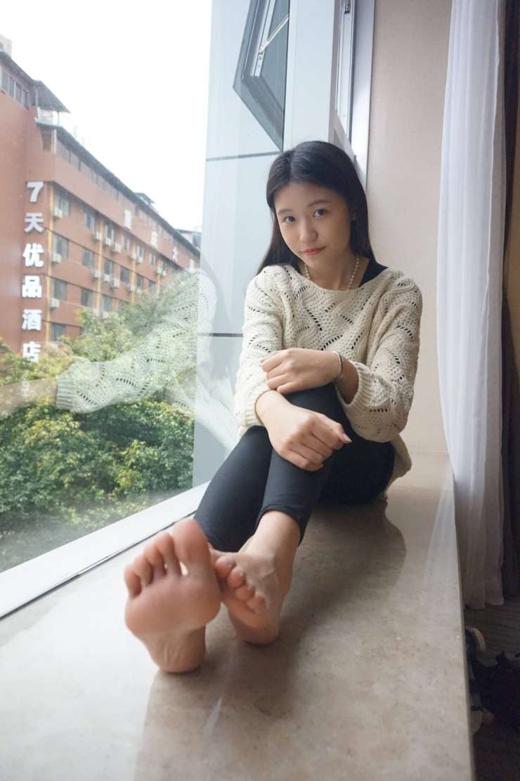 图片[3]-眼神很清澈的赤脚女孩【59P】20020-知图屋