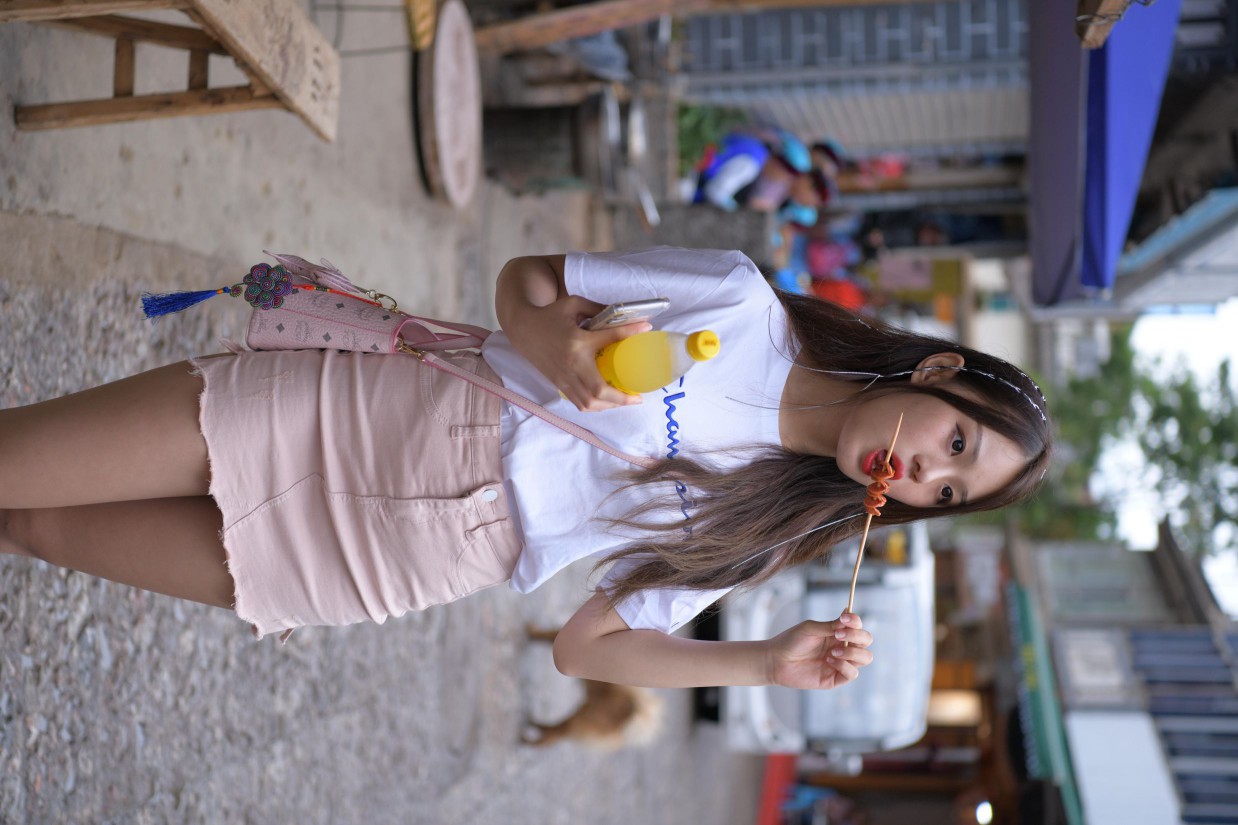 图片[7]-非常清纯甜美的短裙姑娘在逛街【458P】00052-知图屋