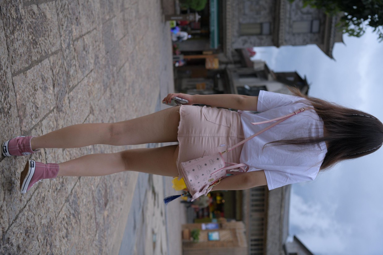 图片[8]-非常清纯甜美的短裙姑娘在逛街【458P】00052-知图屋