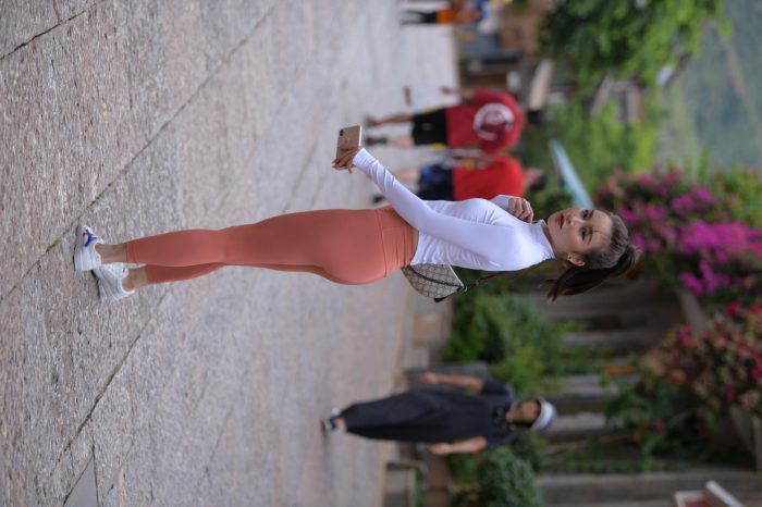 橙色瑜伽裤的高马尾姑娘【615P】00051-知图屋