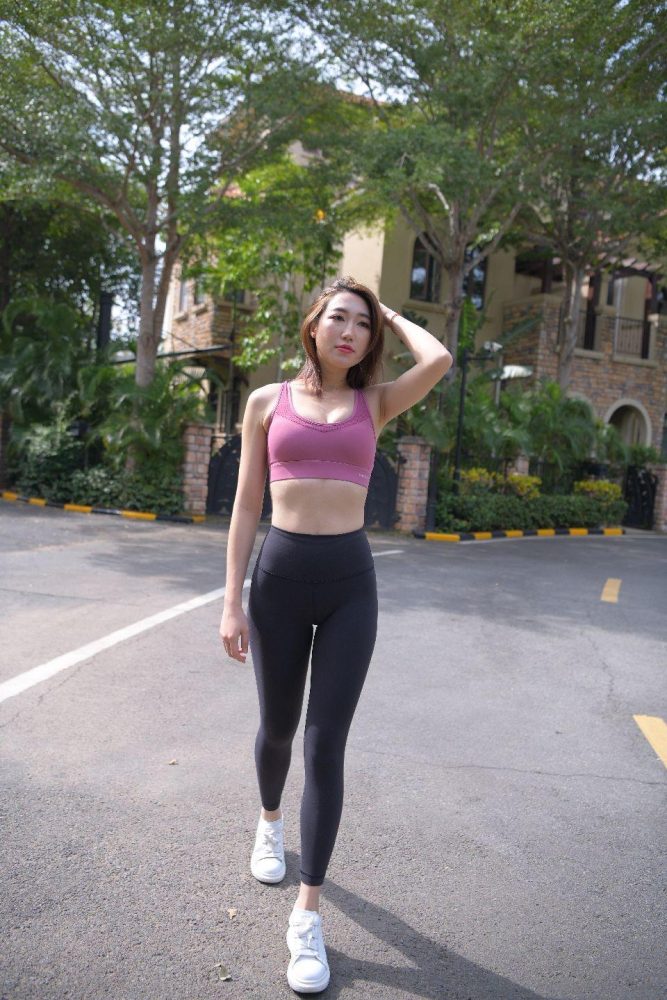 风情万种的瑜伽裤女人 J1531 375P5V-17.3GB-知图屋