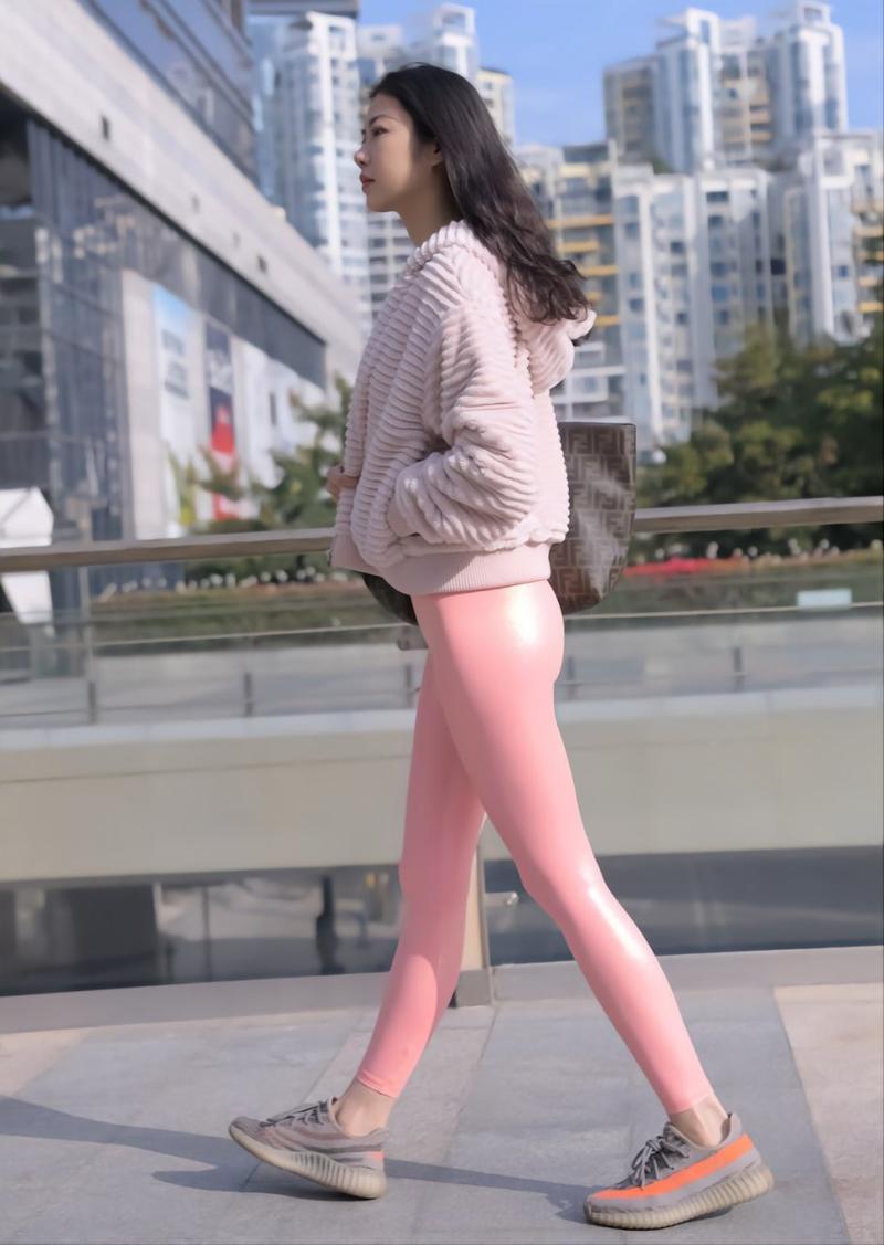 图片[2]-粉红色紧身裤的女孩 J1482 365P2V-18.1GB-知图屋