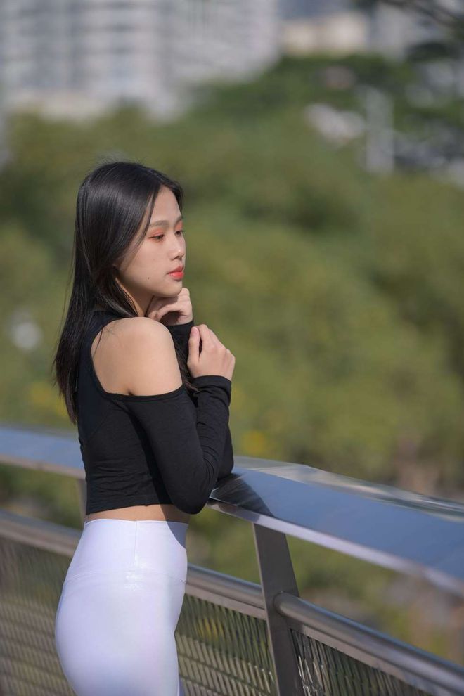 图片[4]-穿紧身白裤的端庄女孩 J1436 674P1V-22.2GB-知图屋