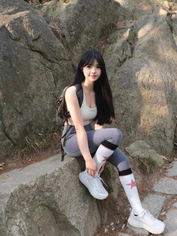 图片[7]-爱爬山的瑜伽裤MM，太甜美了！~-知图屋