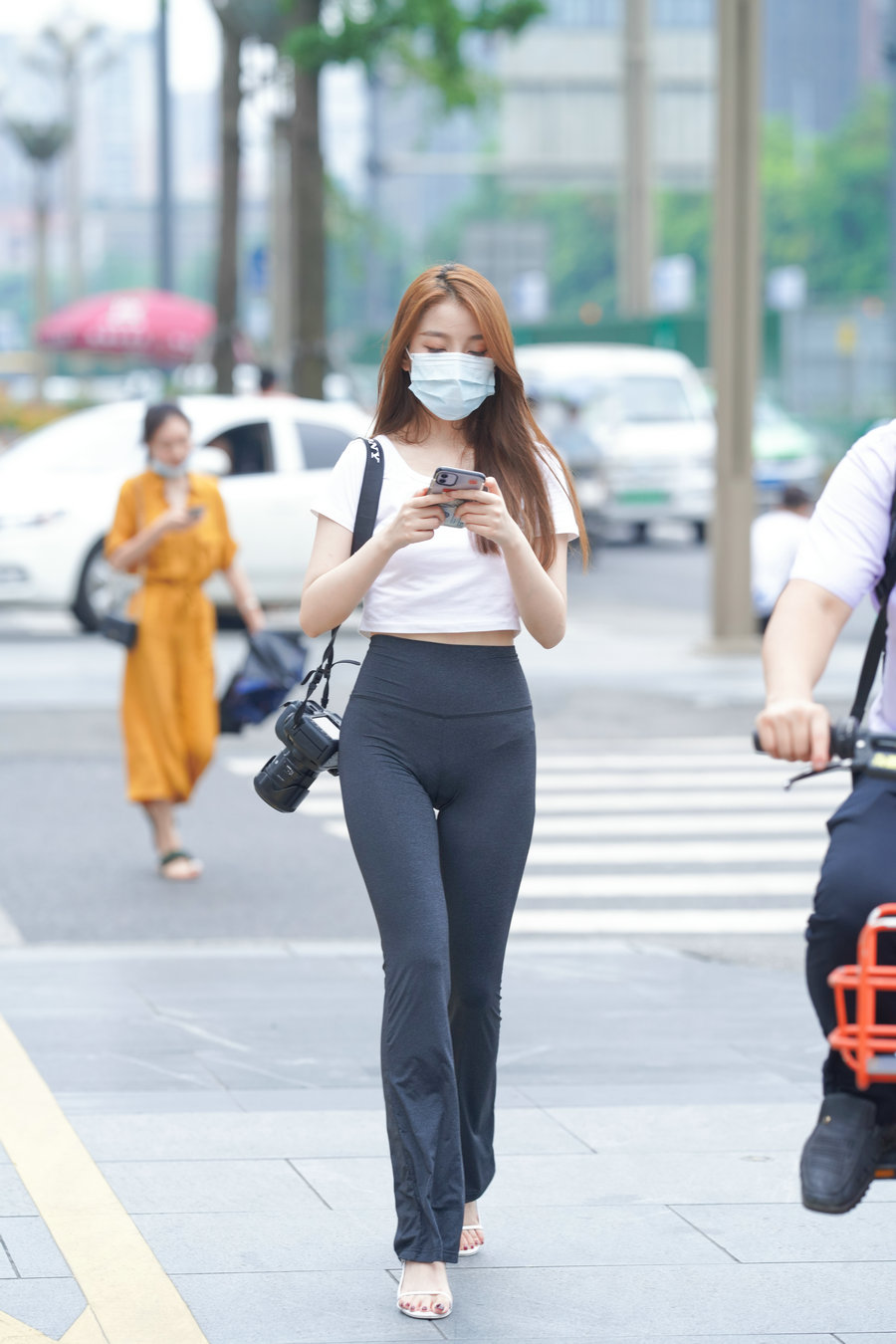 图片[2]-玩单反机的瑜伽裤女孩 J1270 498P5V-28.6GB-知图屋